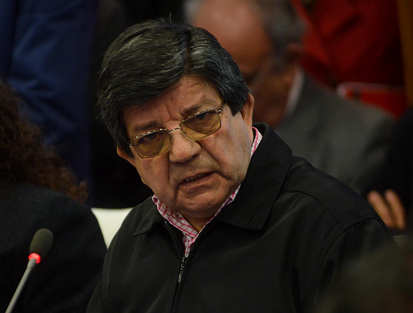 05 OCTUBRE de 2015/ SANTIAGO Concejal Jaime Castillo Soto en sesin extraordinaria del Concejo Municipal de uoa para elegir al nuevo alcalde, el cual finaliz con Andres Zarhi Troy como nuevo alcalde de la comuna. FOTO:PABLO ROJAS MADARIAGA/AGENCIAUNO